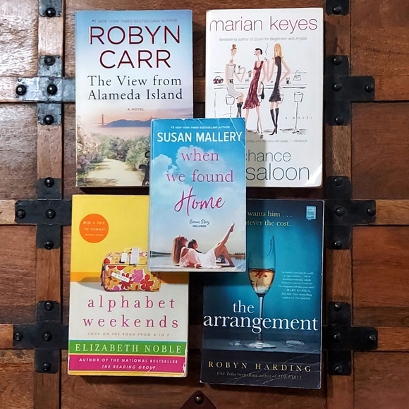 Other - Lot of 5 women's fiction books